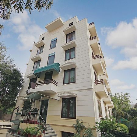 Capital O Tipsyy Near Aravali Biodiversity Park Gurgaon Esterno foto