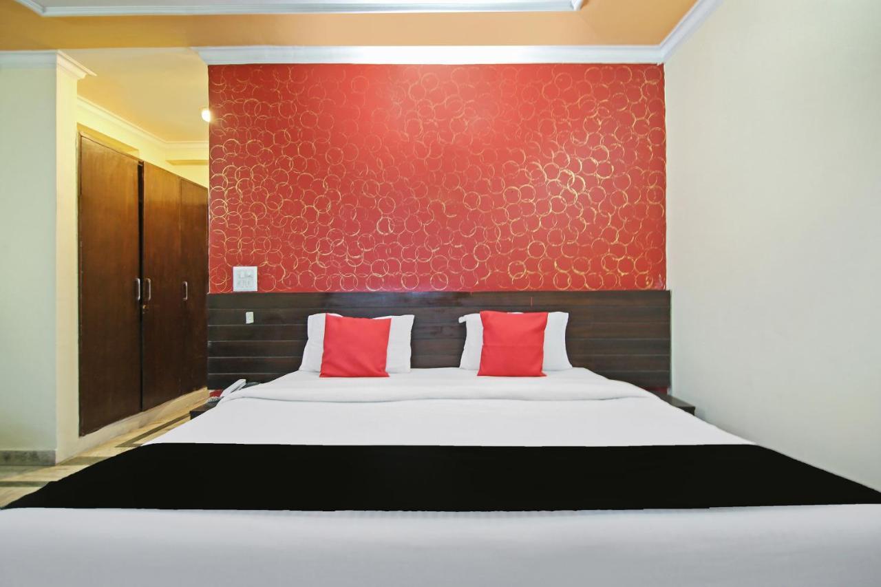 Capital O Tipsyy Near Aravali Biodiversity Park Gurgaon Esterno foto