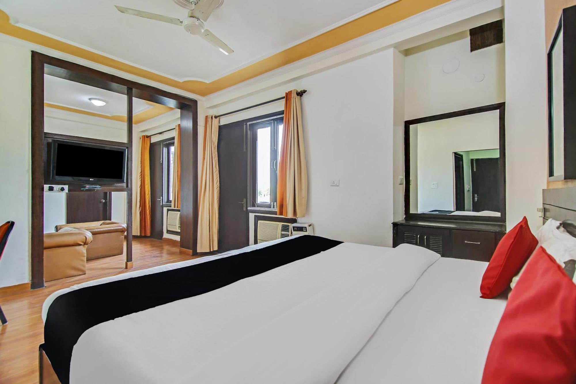 Capital O Tipsyy Near Aravali Biodiversity Park Gurgaon Esterno foto