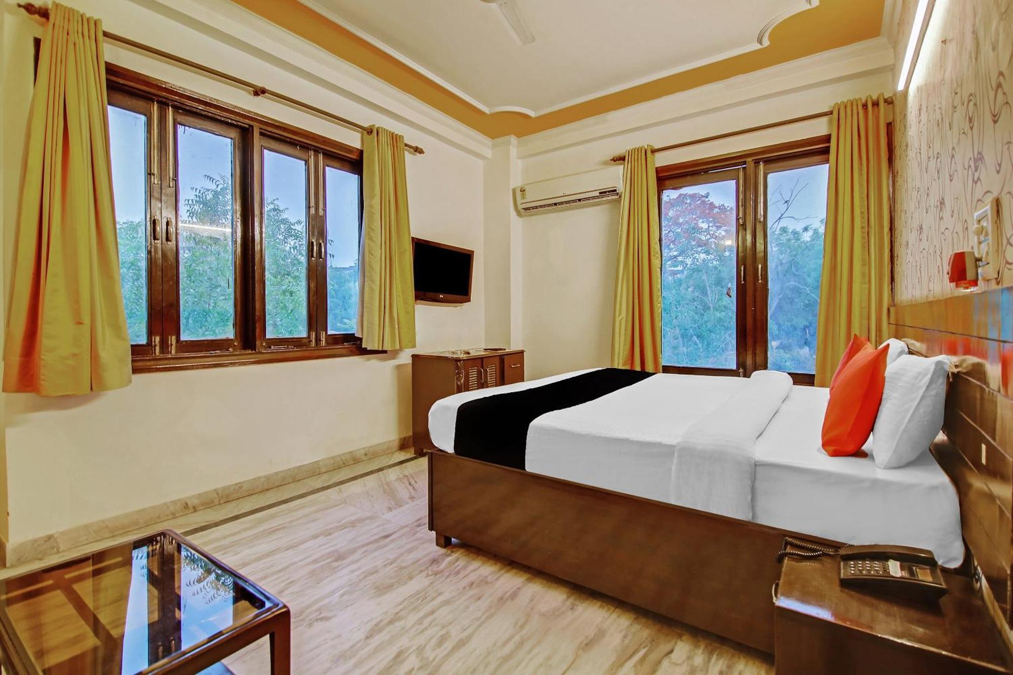 Capital O Tipsyy Near Aravali Biodiversity Park Gurgaon Esterno foto
