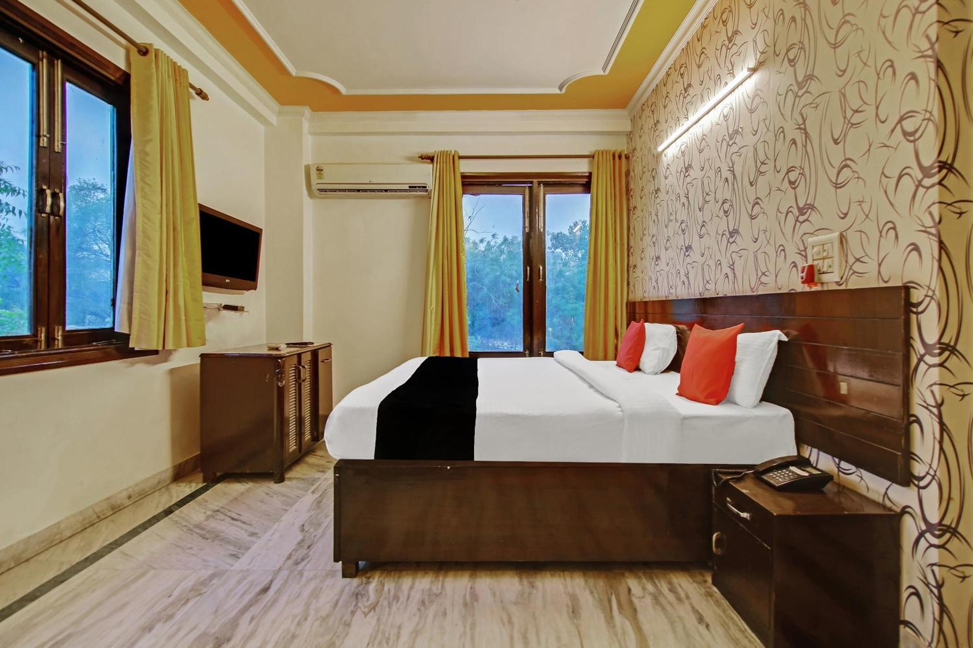 Capital O Tipsyy Near Aravali Biodiversity Park Gurgaon Esterno foto