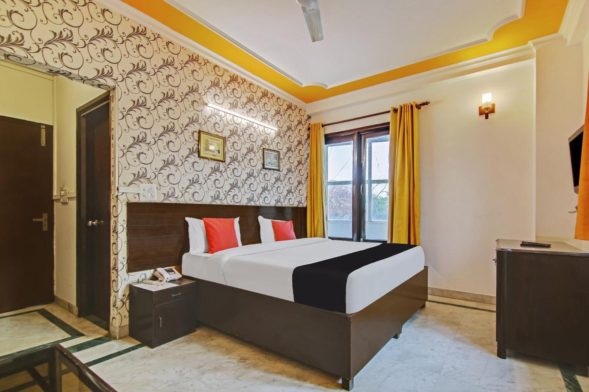Capital O Tipsyy Near Aravali Biodiversity Park Gurgaon Esterno foto
