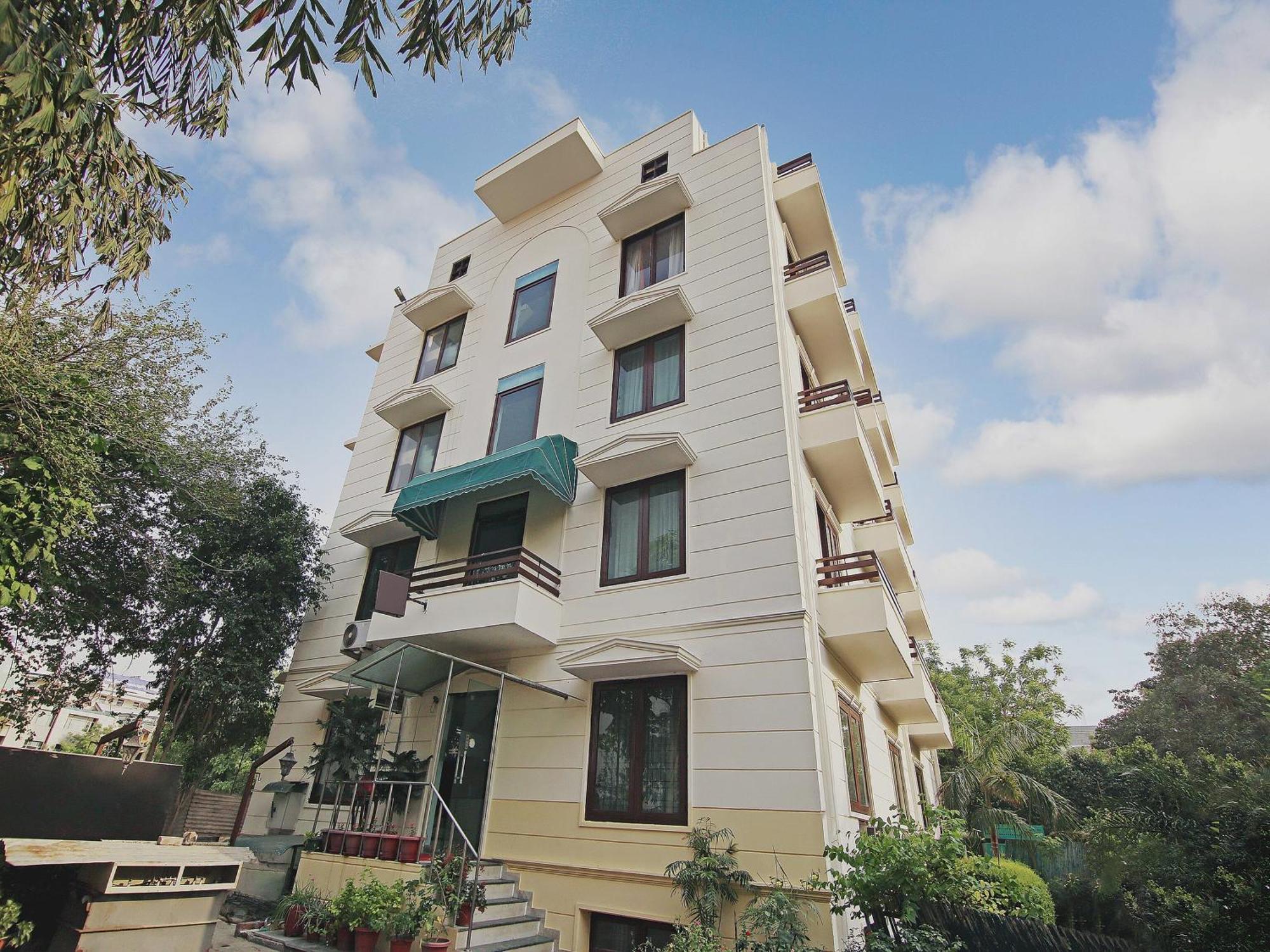 Capital O Tipsyy Near Aravali Biodiversity Park Gurgaon Esterno foto